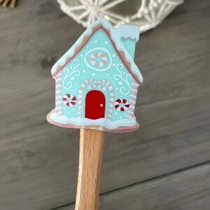 5/$20 NWOT Candy Cane Gingerbread House Christmas Spatula